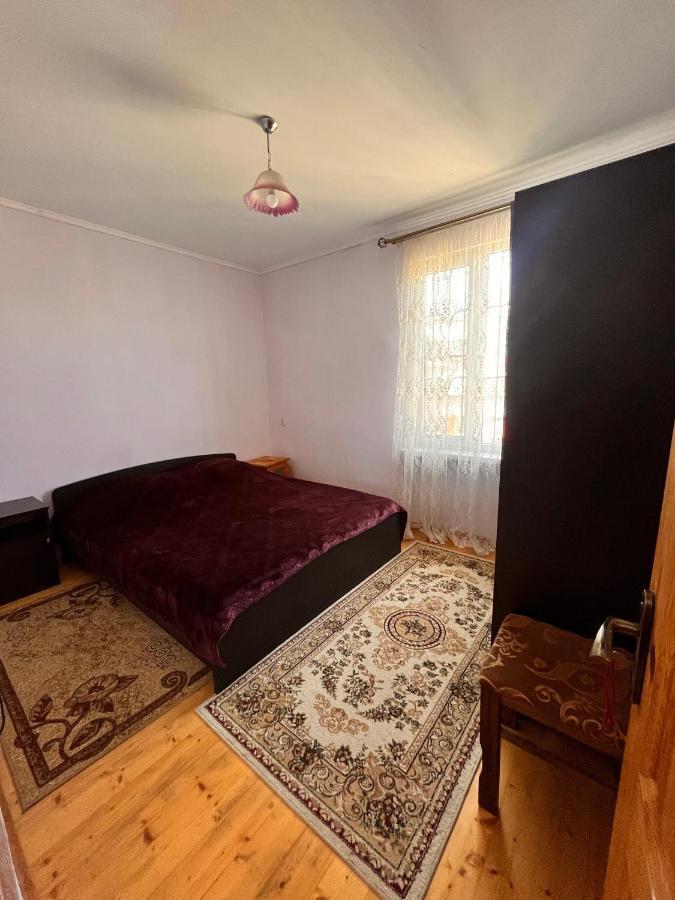 Гостевой Дом Тина Sukhumi Exterior foto